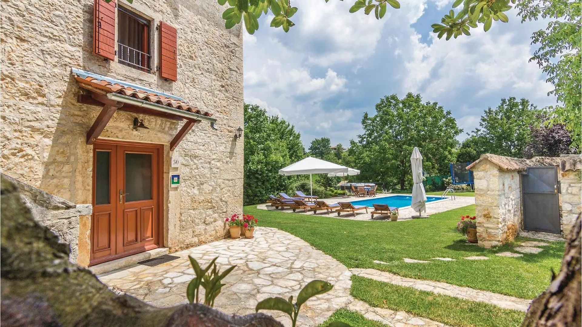 Pet Friendly Home In Basici With Jacuzzi 0*,  クロアチア