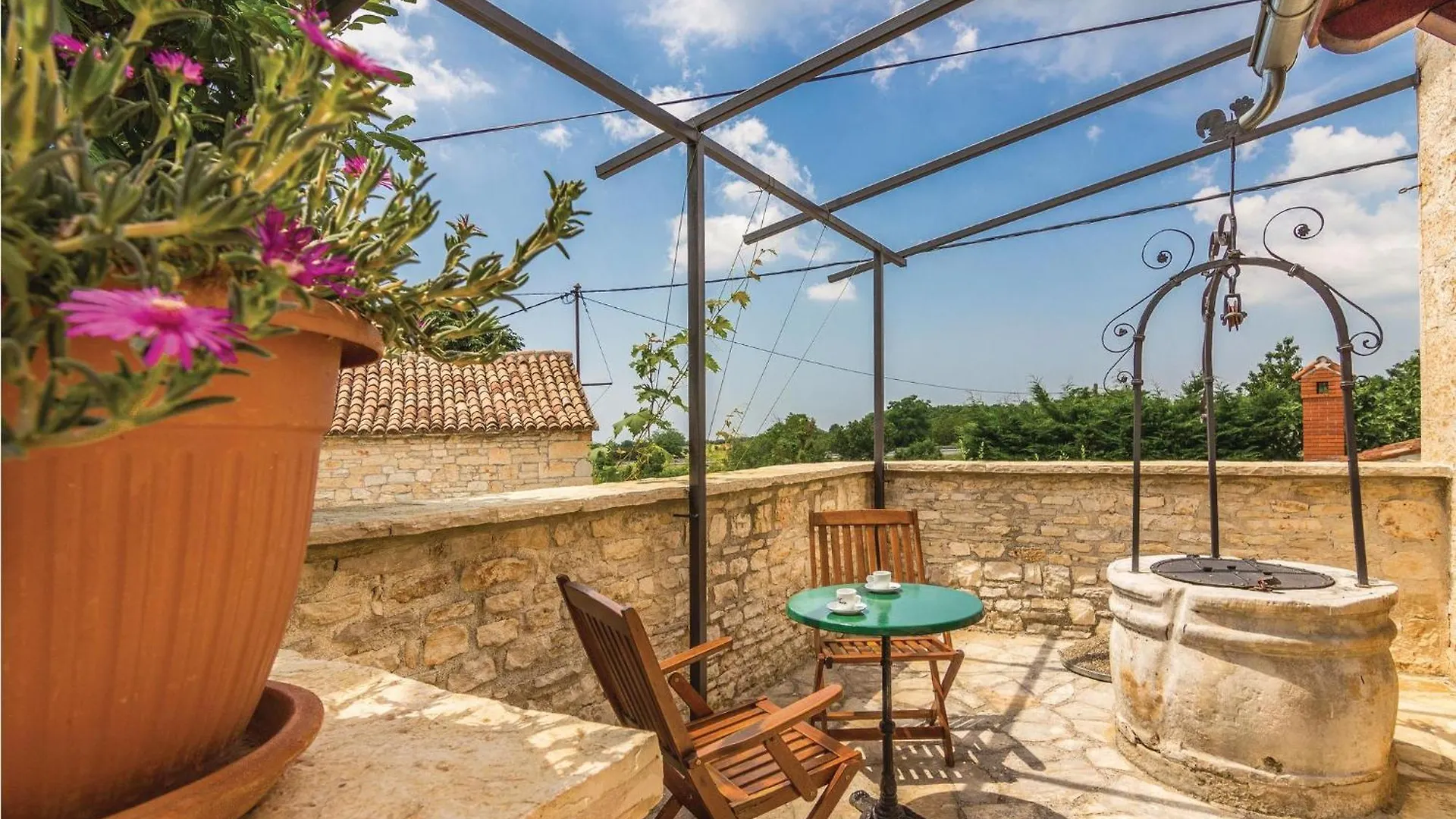 Pet Friendly Home In Basici With Jacuzzi クロアチア